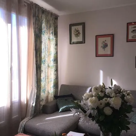 Cosy Paris/kremlin 公寓 *